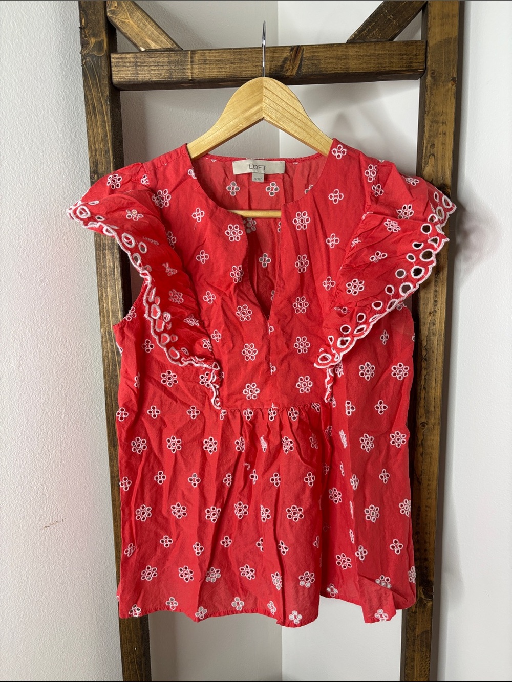 LOFT Eyelet Flutter Sleeve Blouse XS